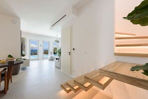 Interior - Black Pearl Villa - Sea Front (Ampelas)
