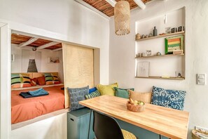 1 soverom, strykejern/-brett, wi-fi (inkludert) og sengetøy