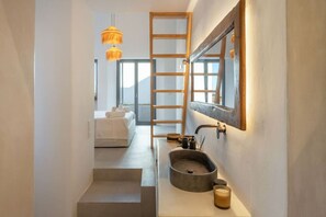 3 bedrooms, desk, iron/ironing board, WiFi - Sunrise Poem Villa : Uniqueness (Prodromos)