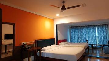 Soundproofing, free WiFi