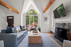 Télévision, espaces bureaux