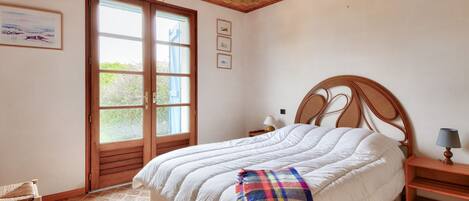 3 Schlafzimmer, Bügeleisen/Bügelbrett