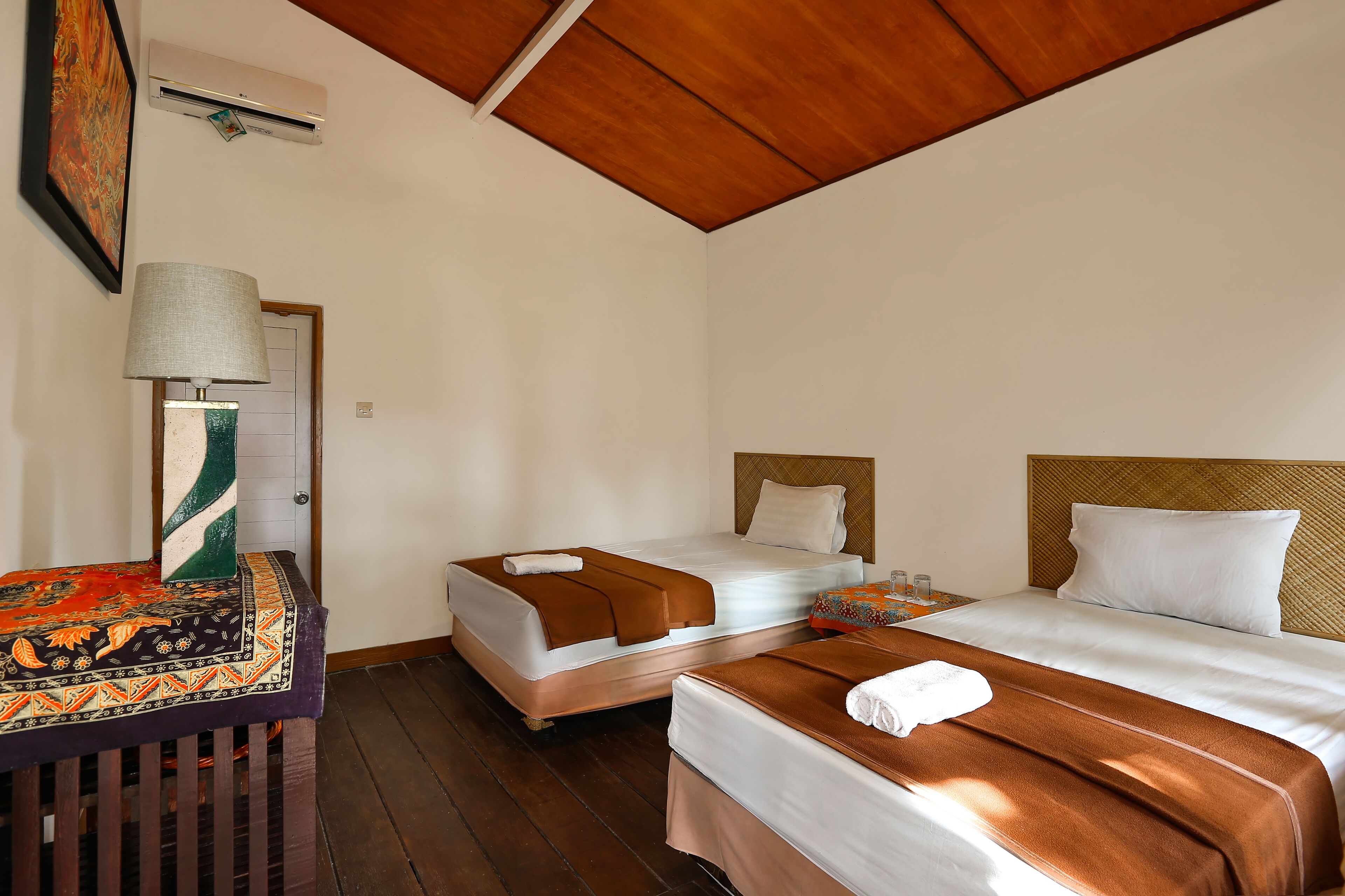 Basic-Doppel- oder -Zweibettzimmer, 2 Einzelbetten, Gartenblick