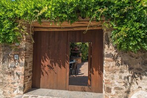 Exterior detail - Beautiful house in Orosei (Orosei)