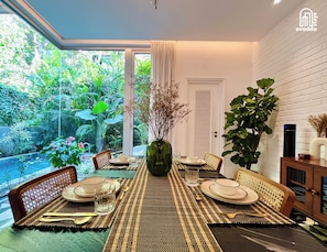 Dining - SolVanya by evaddo (Siolim)