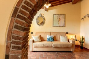 Superior Apartment, City View | Living area