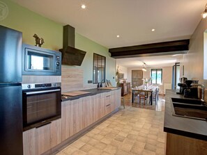 Fridge, microwave, dishwasher