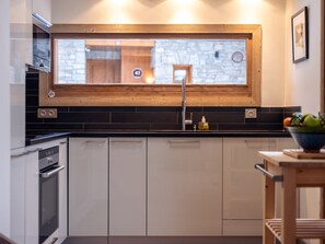 Fridge, microwave, dishwasher, coffee/tea maker