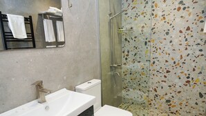 Comfort Double Room | Bathroom - B&M BOUTIQUE HOTEL (Yerevan)