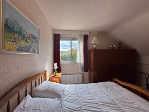 4 bedrooms, WiFi