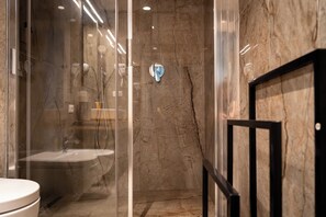 Superior Triple Room | Bathroom | Shower, hair dryer, towels, soap - RESIDENZA 62 (Rome)