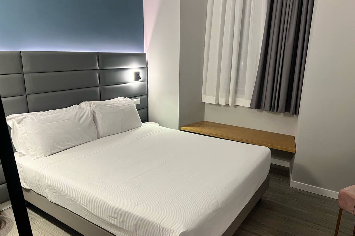 Chambre Double | Bureau, espace de travail pour ordinateur portable, Wi-Fi gratuit