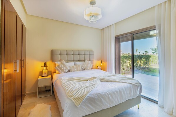 4 Schlafzimmer, Bügeleisen/Bügelbrett, WLAN, Bettwäsche