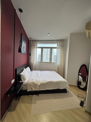 3 bedrooms, desk, iron/ironing board, WiFi - Spacious 3-bedroom apartment with AC, in charming George Town Penang Malaysia (George Town)