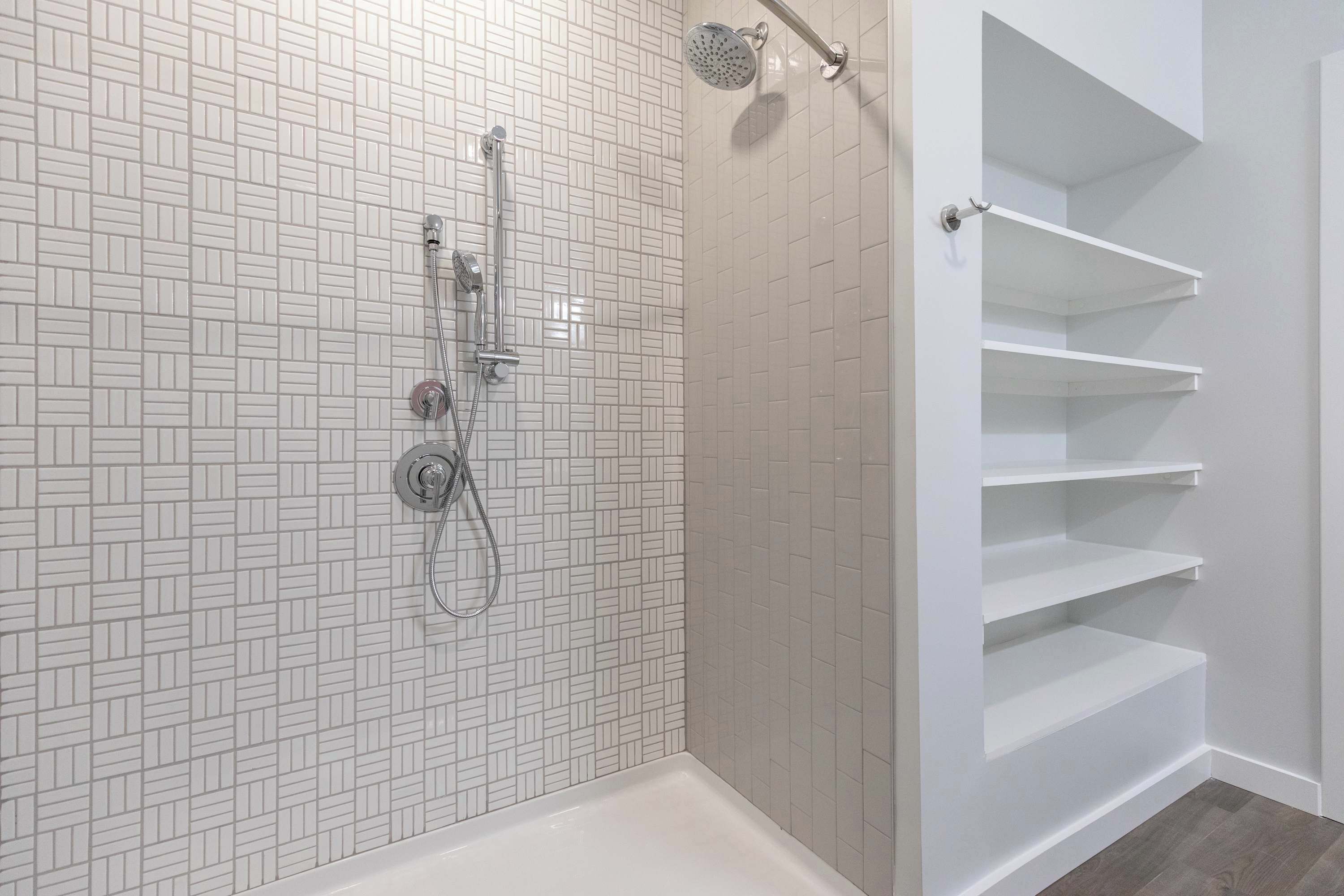 Douche, serviettes fournies