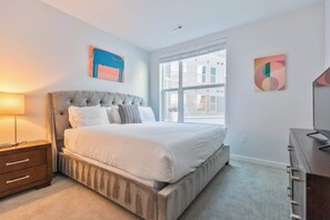 1 bedroom, desk, iron/ironing board, WiFi