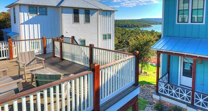 Be Still - Lake Front Apartment