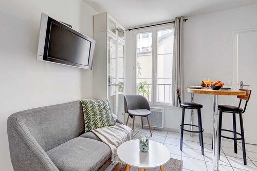 Studio confortable à deux pas de la Tour Eiffel et du Champ de Mars