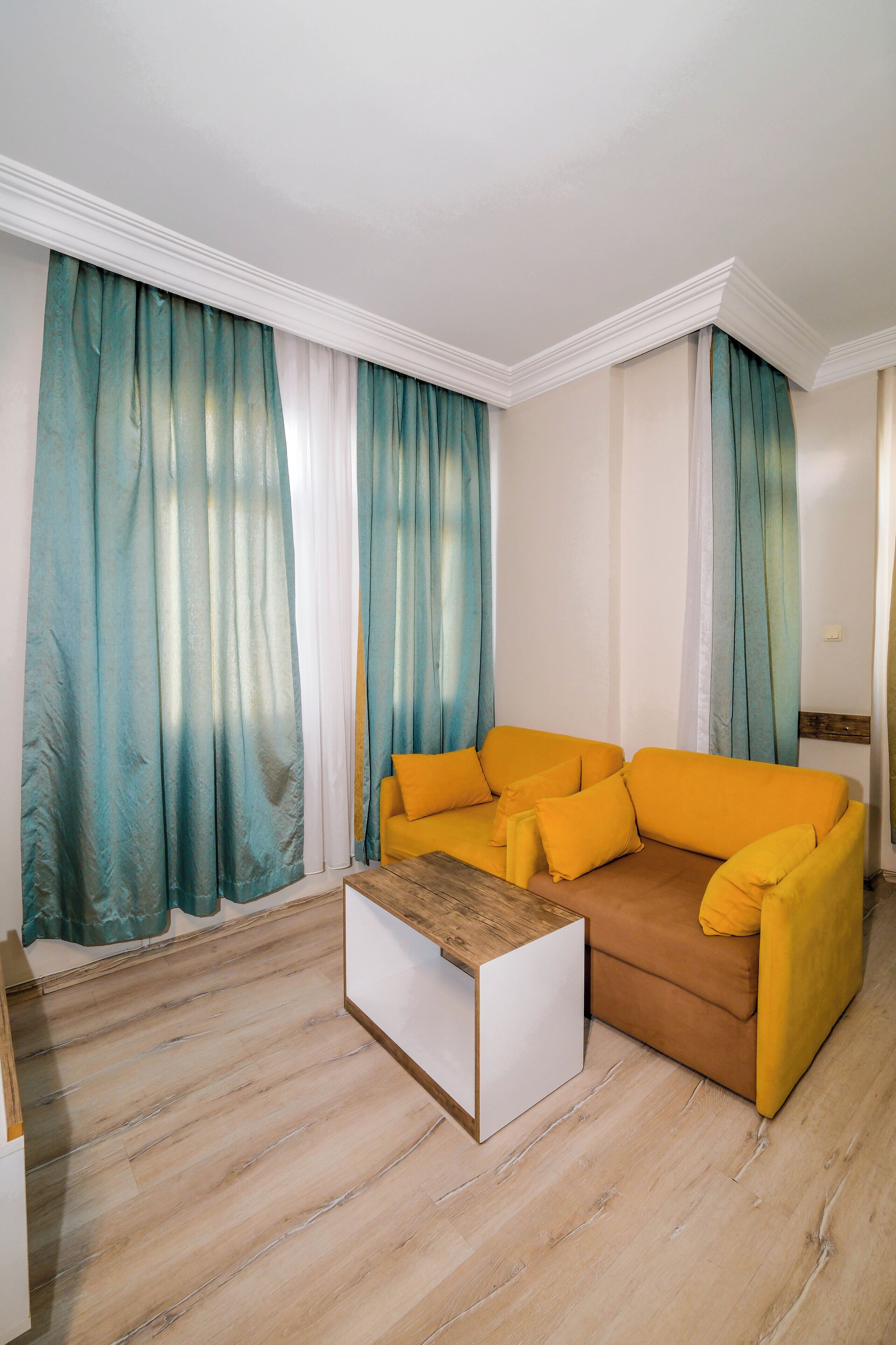 Family Apartment, Balcony, Mountain View