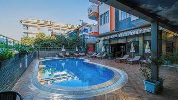 Seasonal outdoor pool