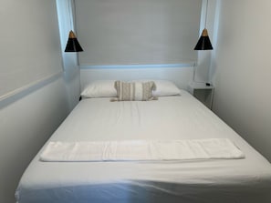 2 bedrooms, bed sheets