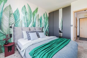 Classic Apartment | 1 bedroom, desk, free WiFi - Wiktoryn 98 (Warsaw)