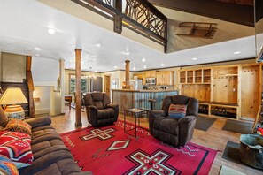 Smart TV, fireplace, DVD player, books