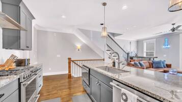 House | 4 bedrooms, Internet