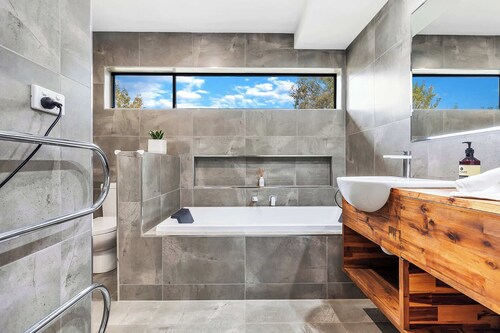 Jensen House - Retro Style with a modern update