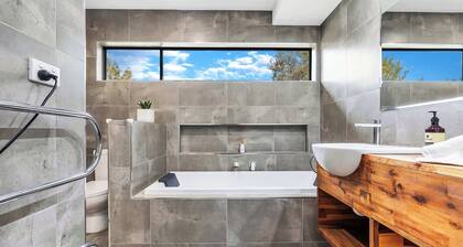 Jensen House - Retro Style with a modern update
