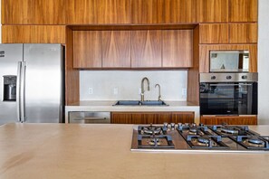 Fridge, microwave, oven, stovetop