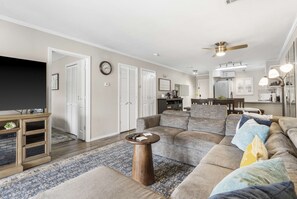 TV - Dream on the Green – For 4! (Branson)