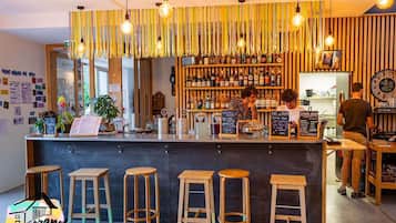 Bar (en la propiedad)
