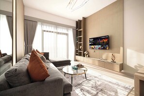 TV, studio
