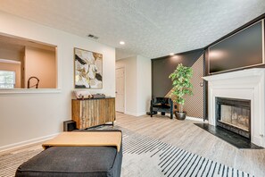 Apartment (2 Bedrooms) | Front of property