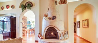 Stunning Sedona Views: Spa, Firepit & Stargazing