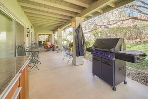 House (2 Bedrooms) | Interior - Stunning Sedona Views: Spa, Firepit & Stargazing (Sedona)