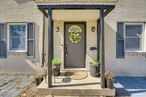 House (3 Bedrooms) | Interior - Walk to Detroit Zoo: Home w/ Sunroom & Patio! (Royal Oak)