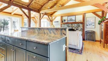 Apartment (0 Bedroom) | Bahagian dalam