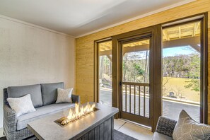 House (3 Bedrooms) | Interior - Cumberland Lake Retreat: Furnished Deck & Grill! (Burnside)