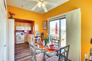 Apartment (2 Bedrooms) | Interior - Hot Tub Access & Fire Pit: Green Valley Getaway! (Green Valley)