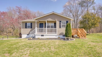 House (3 Bedrooms) | Front of property