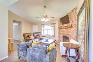 House (4 Bedrooms) | Interior