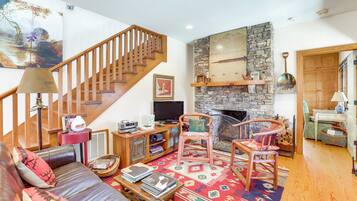 Cottage (2 Bedrooms) | Interior