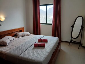 2 bedrooms, WiFi, bed sheets