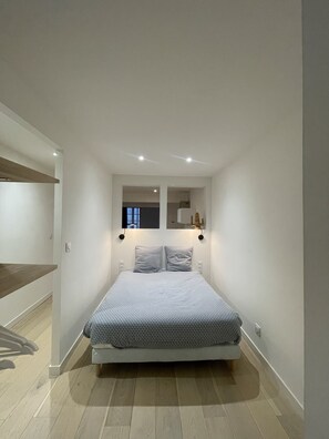 1 makuuhuone, silitysrauta/-lauta, Wi-Fi, vuodevaatteet