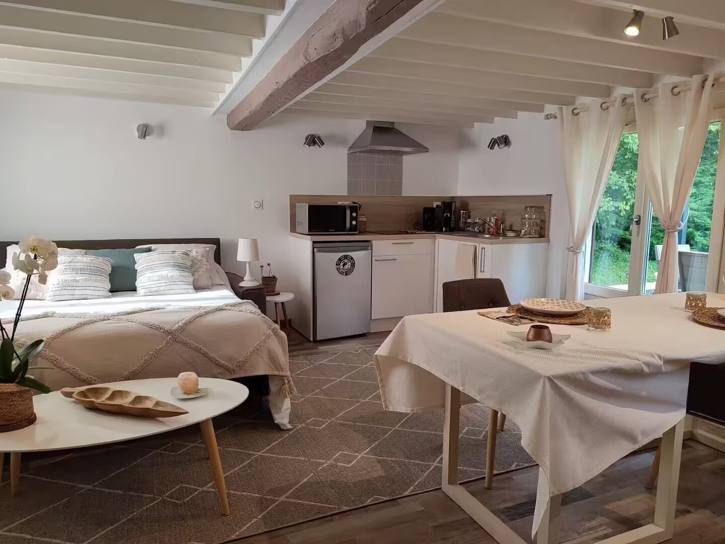 Fer et planche à repasser, Wi-Fi, draps fournis