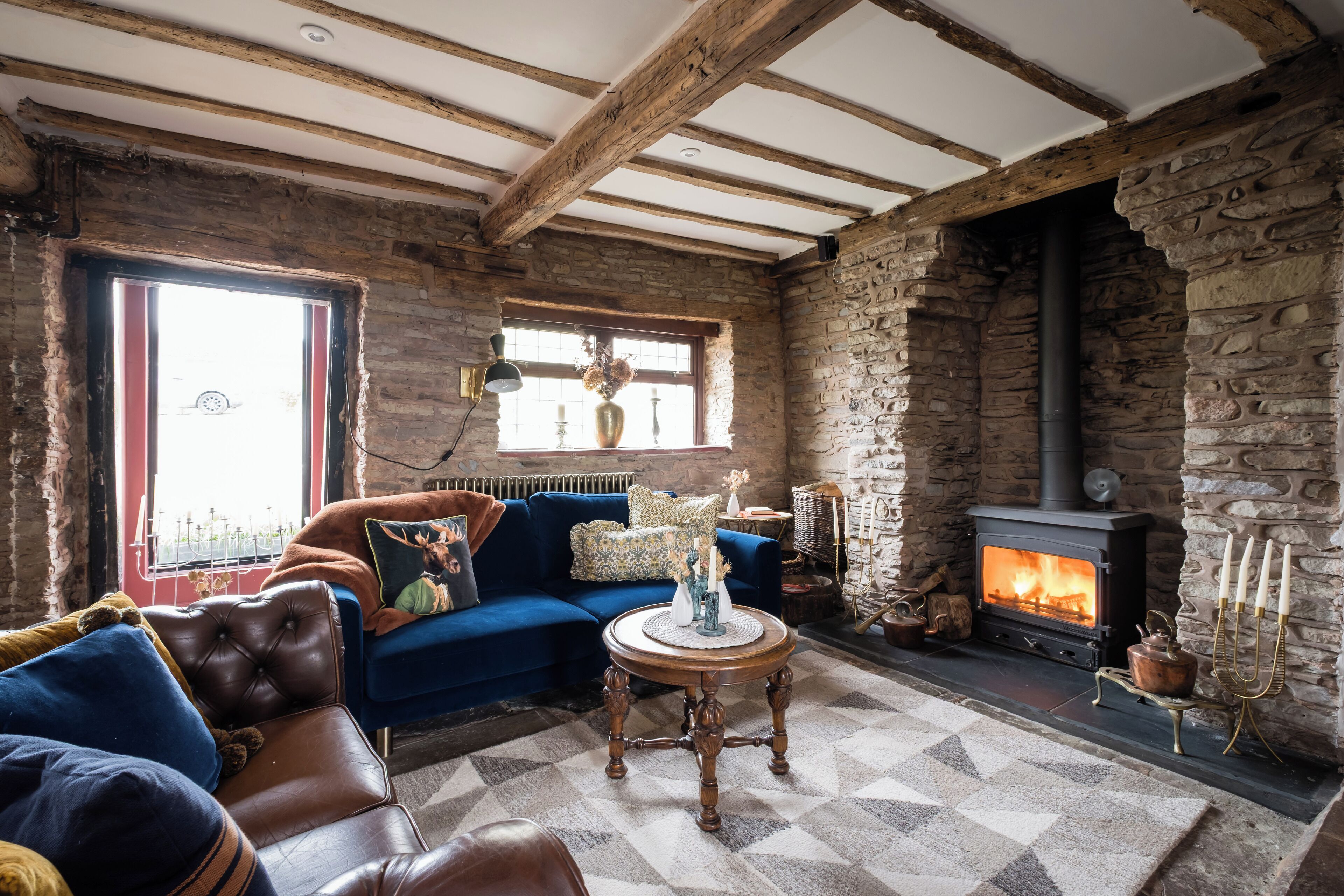 高級寢具、舒適加層、迷你吧、獨特裝潢