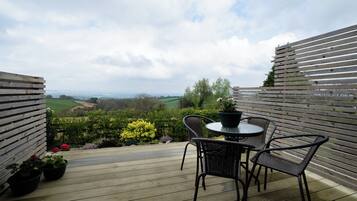 Premium bedding, pillowtop beds, minibar, individually decorated