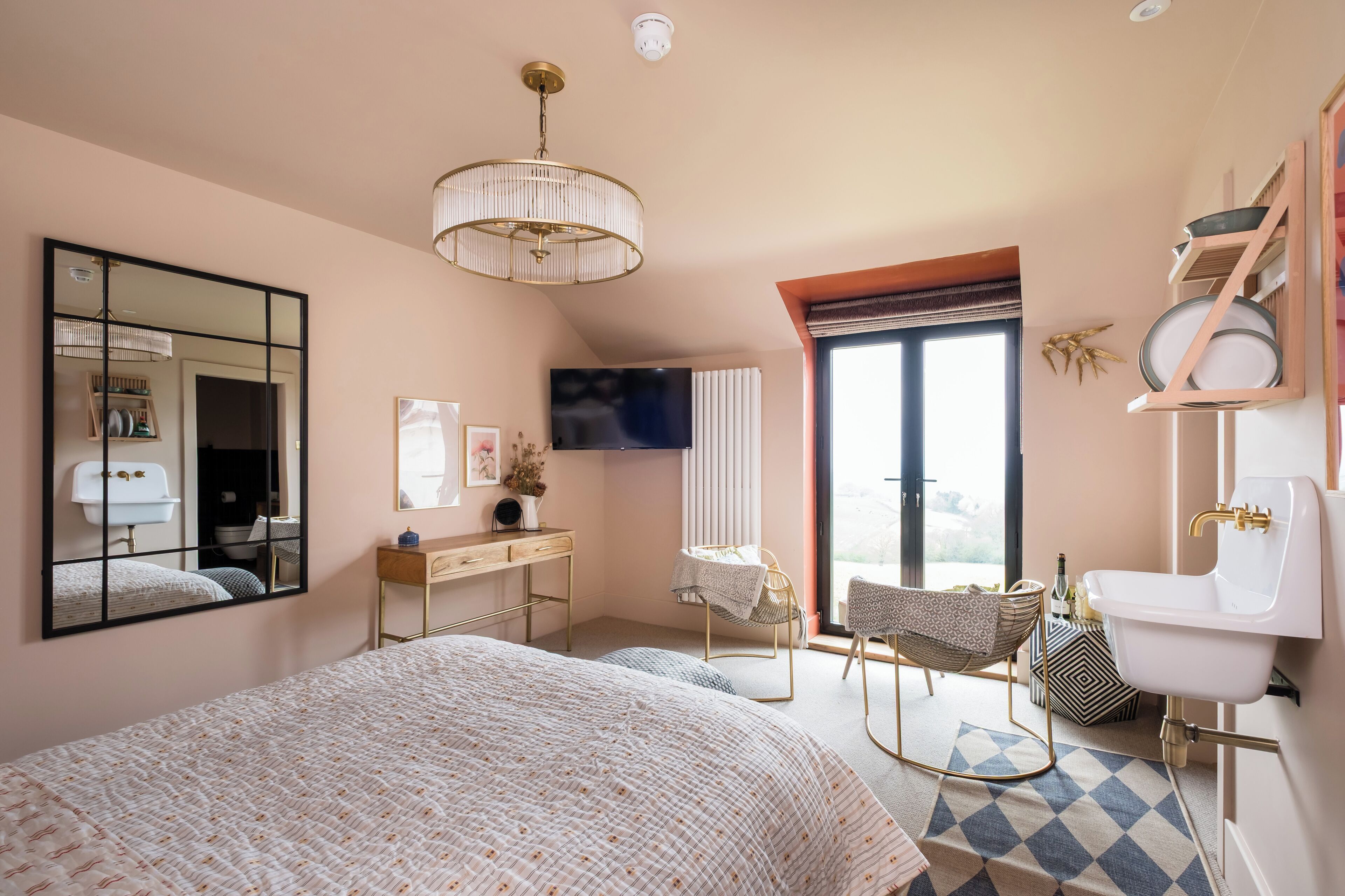 Premium bedding, pillowtop beds, minibar, individually decorated